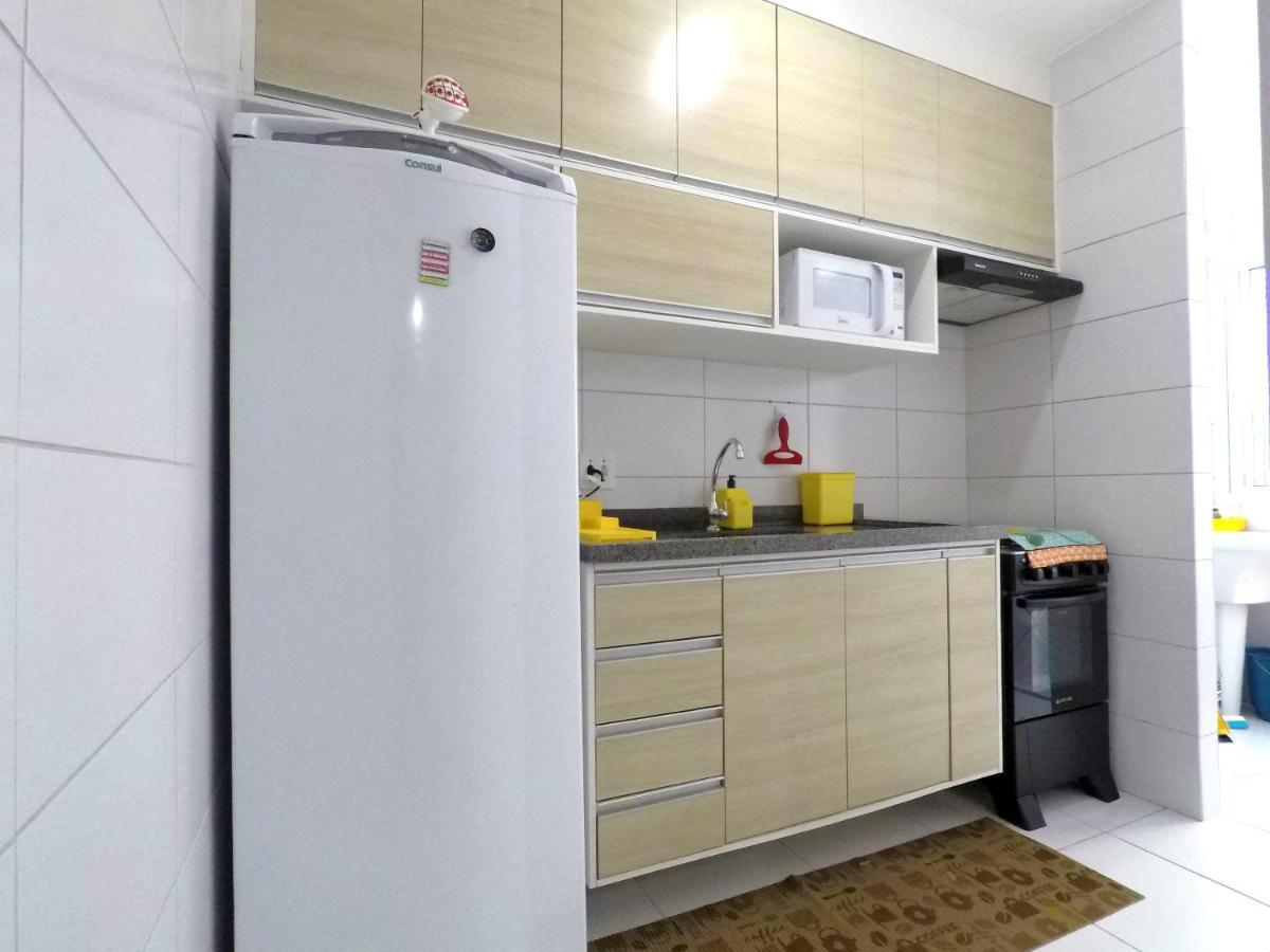 850 METROS DA PRAIA MARTIM DE SÁ - WI-FI 250 MB - 2 QUARTOS - PETFRIENDLY - Acomoda ATÉ 8 PESSOAS - Perfeito para família! Caraguatatuba Exterior foto