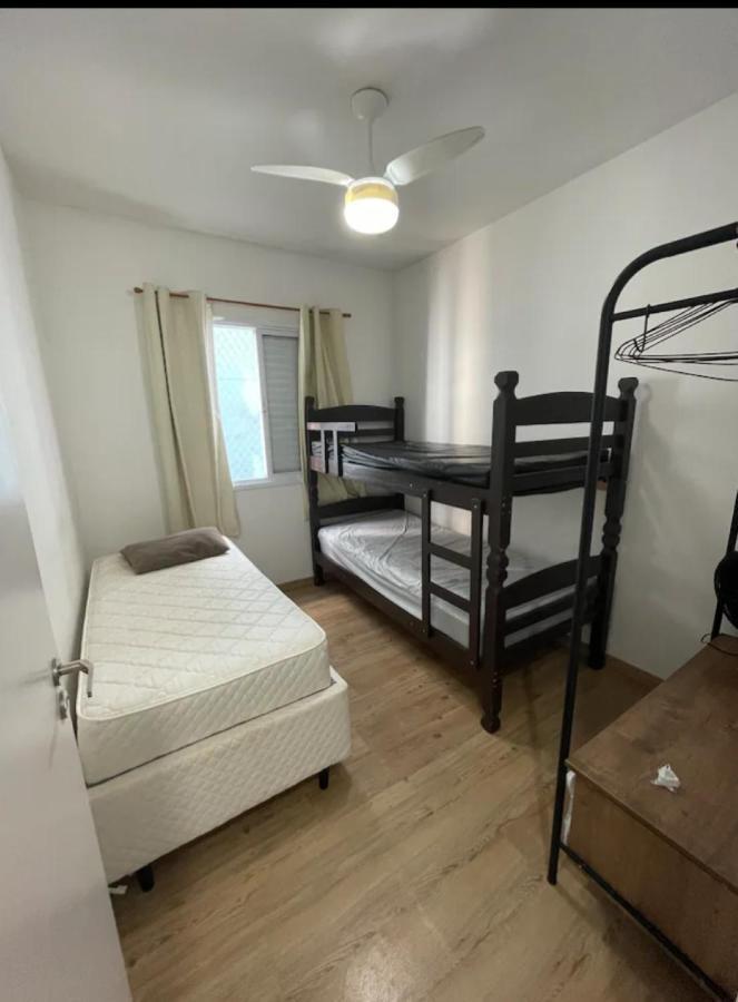 850 METROS DA PRAIA MARTIM DE SÁ - WI-FI 250 MB - 2 QUARTOS - PETFRIENDLY - Acomoda ATÉ 8 PESSOAS - Perfeito para família! Caraguatatuba Exterior foto